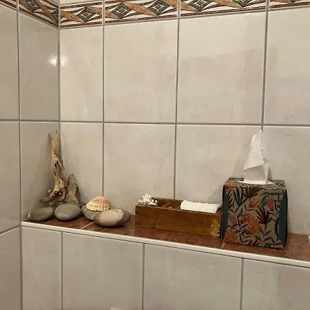 Wandergesellenzimmer Mit Bad Und Küche Apartment