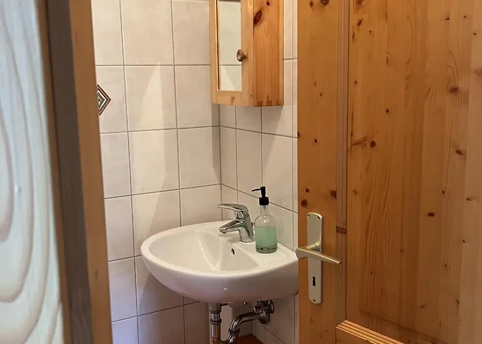 Apartment Wandergesellenzimmer Mit Bad Und Küche